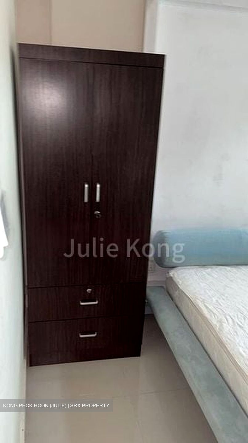 Blk 354 Clementi Avenue 2 Shopping Centre (Clementi), HDB 3 Rooms #559860951